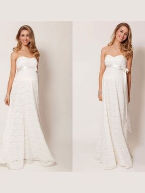 TIFFANY ROSE MATERNITY LONDON | Olivia Wedding Gown in Ivory | Size US 4-6